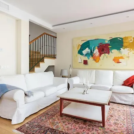 Villa Townhouse Intill Los Naranjos Gk *