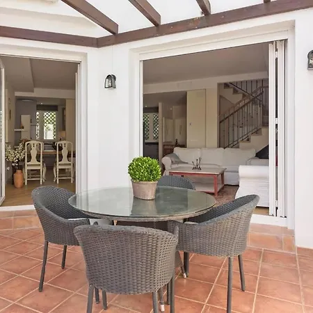 Townhouse Intill Los Naranjos Gk